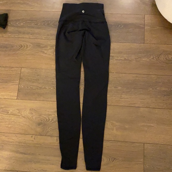 Wunder Under Tech Mesh Leggings - Picture 6 of 8